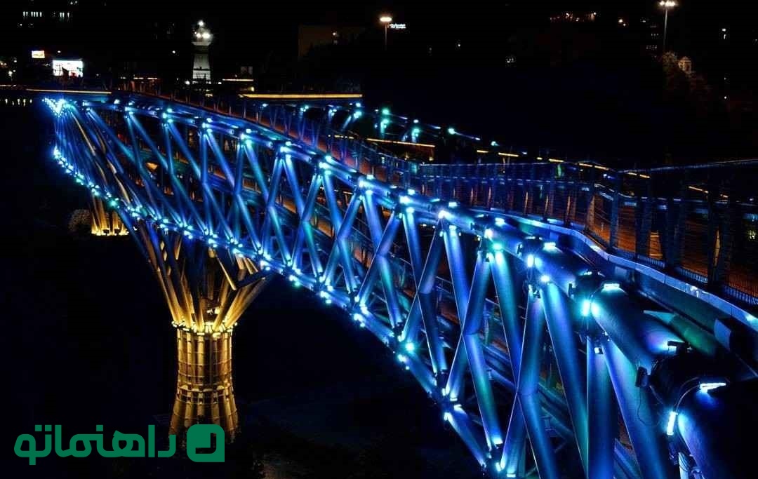 2 اب و اتش