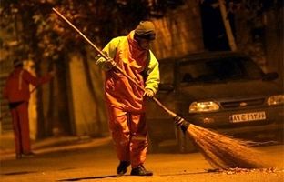 رفتگر شهر تهران و الاغ‌هایش؛ یک قرن قبل + تصویر