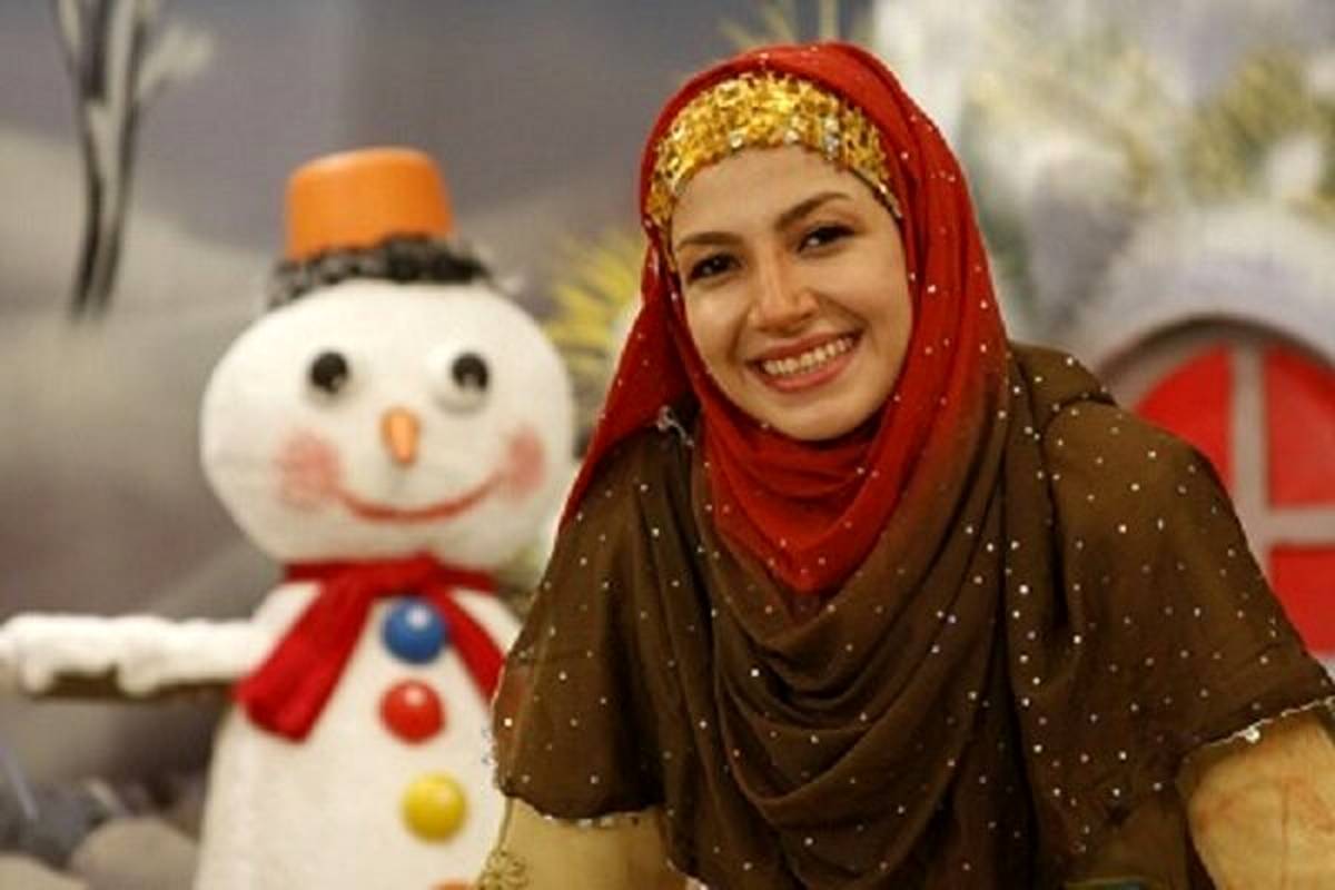 واکنش جالب دانشجویان به حضور خاله شادونه در دانشگاه! + ویدئو