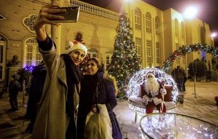 طلوع ماه کامل بر فراز کلیسای وانک اصفهان + ویدئو