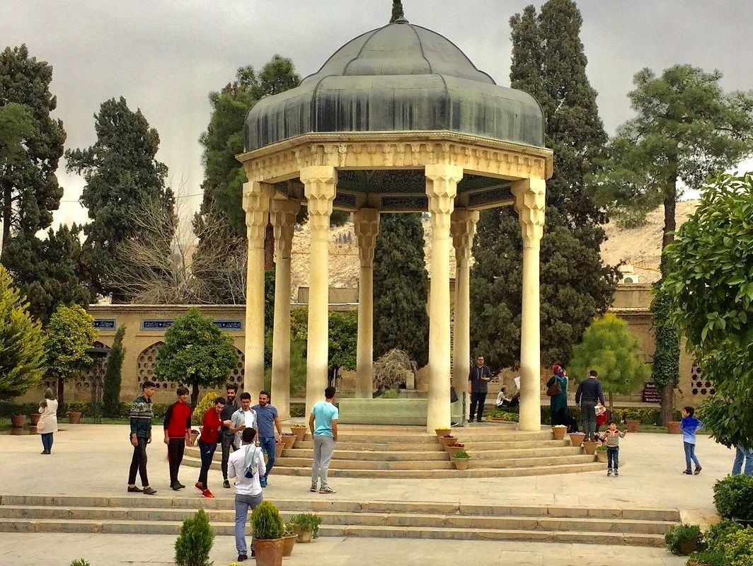  فال حافظ امروز پنجشنبه 4 اردیبهشت ماه 1404 