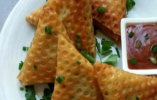 طرز تهیه سمبوسه سیب زمینی خوشمزه و خانگی
