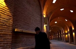راهنمای سفر: بزرگترین کاروانسرای سرپوشیده جهان + ویدئو
