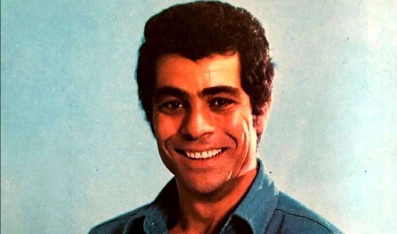 بهروز وثوقی و نوش آفرین در نمایی از فیلم «سازش»؛ سال 1353 + عکس