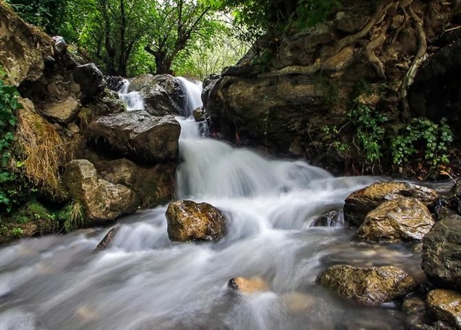 سفر به روستای زشک مشهد؛ رقص چشمه‌ها و باغ‌ها در آغوش بینالود 