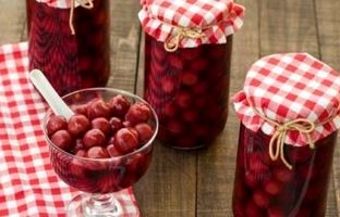  طرز تهیه ترشی گیلاس؛ مجلسی و راحت 