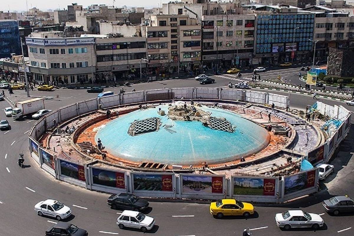 سفر به تاریخ؛ «میدان انقلاب» از نمای بالا در سال 1352 + تصویر