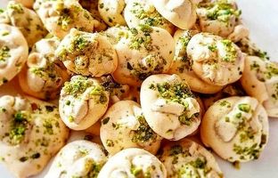 دستور پخت شیرینی پفکی گردویی مخصوص عید + ویدئو