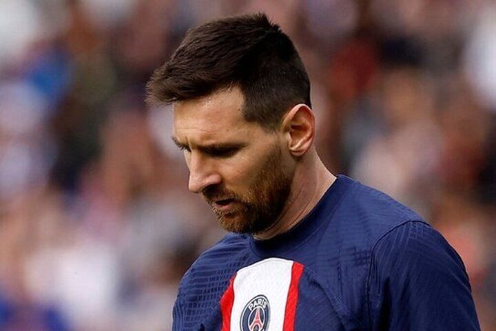 واکنش عصبی لیونل مسی به این شماره معروف روی پیراهن! + ویدئو