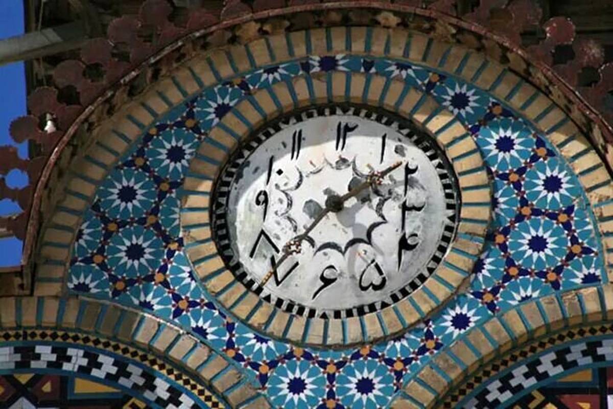 رازهای نهفته در ساعت تاریخی مسجد مشیر شیراز