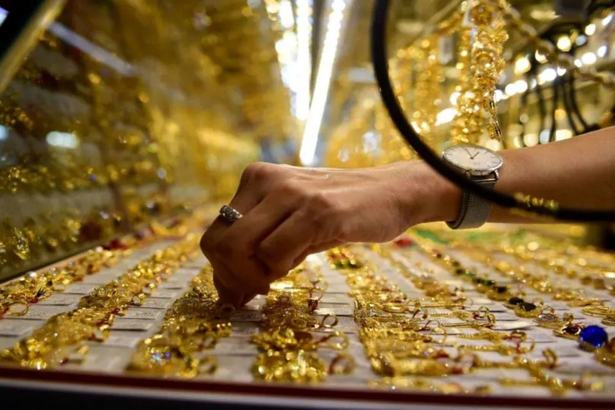 قیمت طلا، سکه، دلار و یورو امروز یکشنبه 10 فروردین