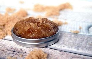 روش ساخت اسکراب لب خانگی برای جلوگیری از خشکی لب