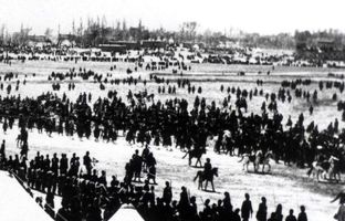 سفر به ایران قدیم؛ منظرۀ باشکوه «اسب‌دوانی» در زمان مظفرالدین شاه 