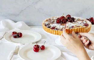  طرز تهیه تارت آلبالو؛ دسر خوشمزه و جذاب
