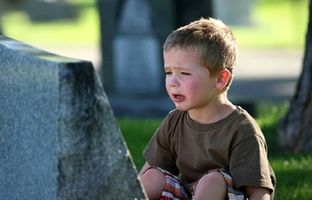 چگونه با کودکان درباره مرگ حرف بزنیم؟