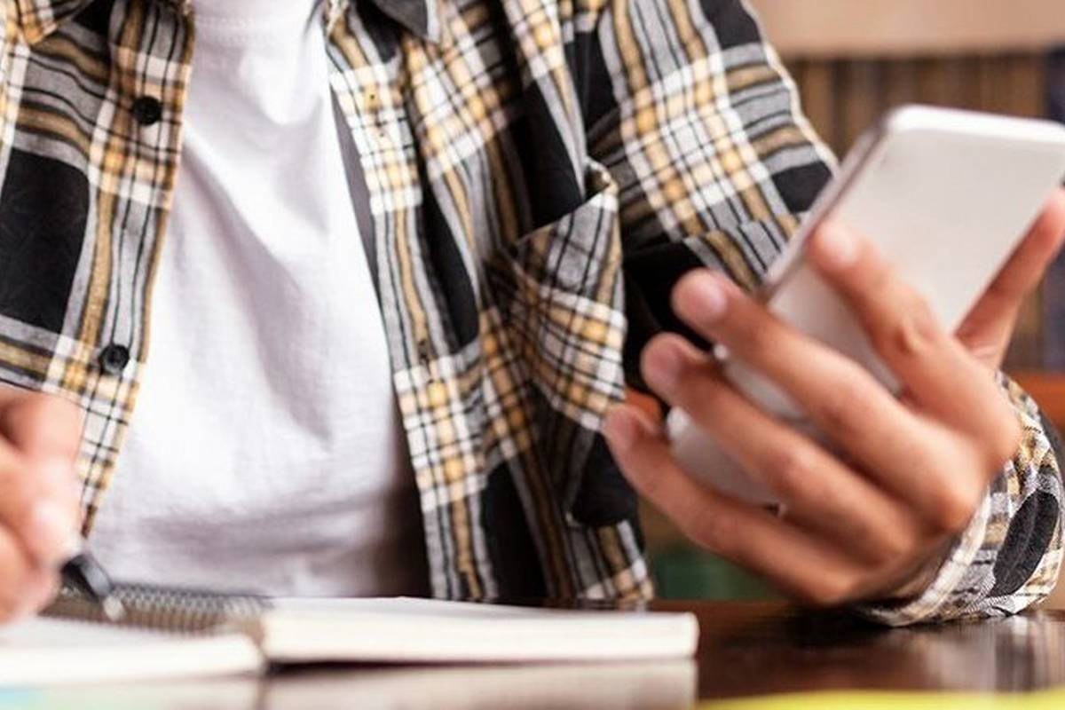 (اینفوگرافیک) ۵ اپلیکیشن رایگان و عالی برای یادگیری زبان