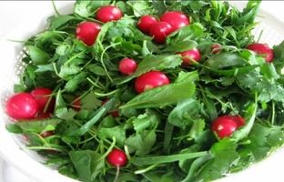 چرا سبزی شستن با مایع ظرفشویی خطرناک است؟