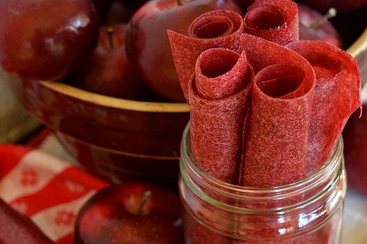 فواید شگفت انگیز خوردن لواشک که نمیدانستید!