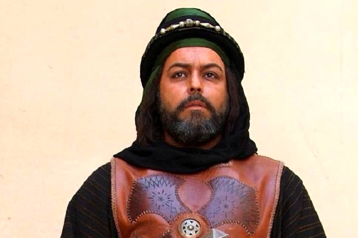 لحظۀ پرتاب چاقو توسط «زائده» در پشت صحنه «مختارنامه»