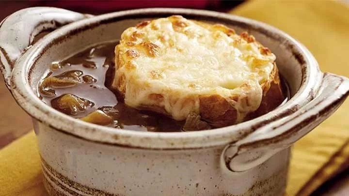 طرز تهیه آش پیاز خوشمزه و مخصوص؛ با آموزش مرحله به مرحله