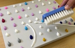 (ویدئو) آموزش نقاشی: حتی با رنگ صورتی هم میشه یک جنگل زیبا کشید