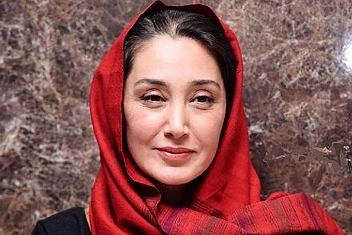 (ویدئو) تشویق هدیه تهرانی در کنسرت اشوان