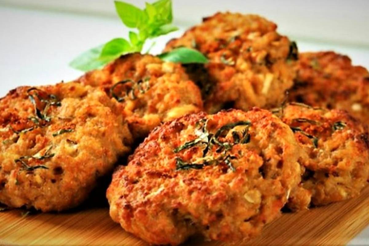 از آغوز کوکوی گیلانی نمیتونی بگذری! با این دستور به راحتی بپزش!