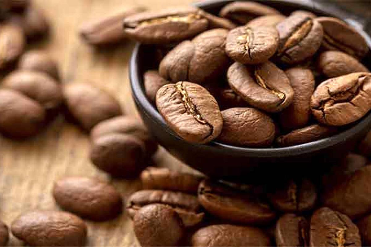 آیا مصرف کافئین قبل از خواب می‌تواند بر سلامتی تأثیر بگذارد؟