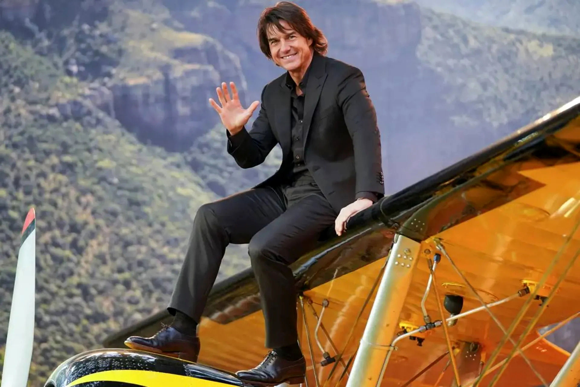  تام کروز در ۶۲ سالگی هم دست از هیجان نمی‌کشد؛ آقای بازیگر در نقش بدلکار! + ویدئو