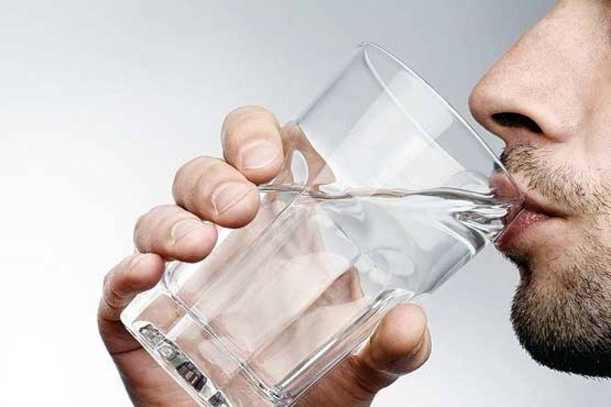 جلوگیری از کم‌آبی بدن در تابستان؛  ۴ نوشیدنی برای هیدراتاسیون 