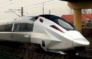 جدیدترین قطار سریع‌ السیر چین معرفی شد؛ با سرعت آزمایشی ۴۵۰ کیلومتر در ساعت