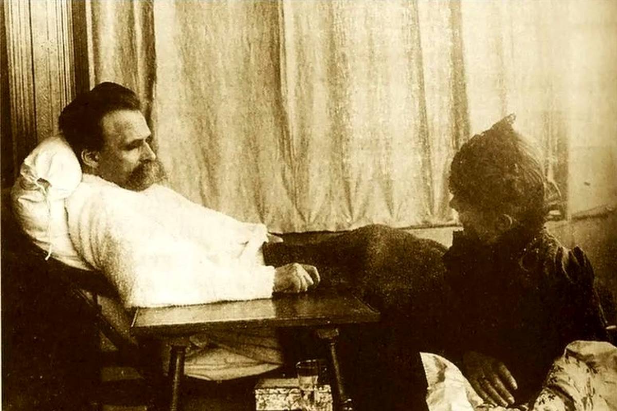 فلسفۀ «خوشبختی»؛ چرا نیچه خوشبختی را یک «اختراع» میدانست؟
