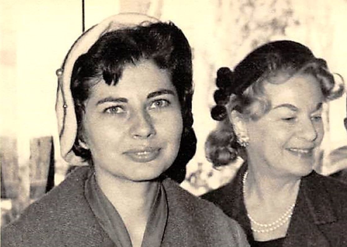 سفر در زمان؛ «ثریا اسفندیاری» در حال قدم زدن در سوئیس بعد طلاق؛ سال 37 