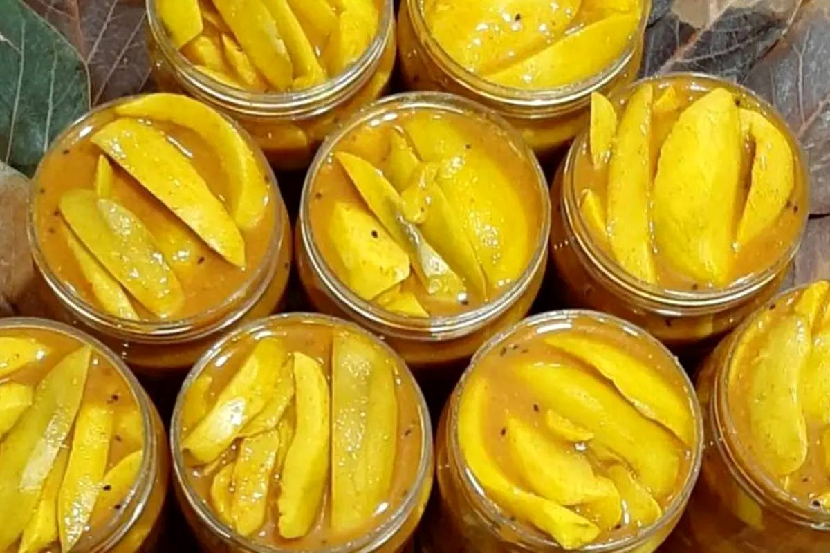خوشمزه بپزید؛ طرز تهیه ترشی انبه خوشمزه و تند به سبک جنوبی