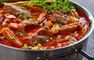  11 ترفند برای جلوگیری از لیز شدن خورش بامیه