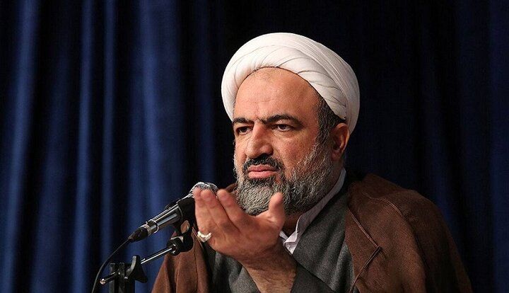 چرا مجدداً باید تقاضای استعفای « عبدالکریم حسین‌زاده» را بررسی کنیم؟