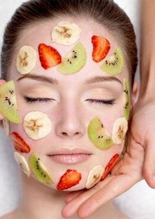 ترکیبات بیواکتیو در پاکسازی پوست چه تأثیری دارند؟/ نقش اسید هیالورونیک و اسیدهای میوه در محصولات پوستی چیست؟