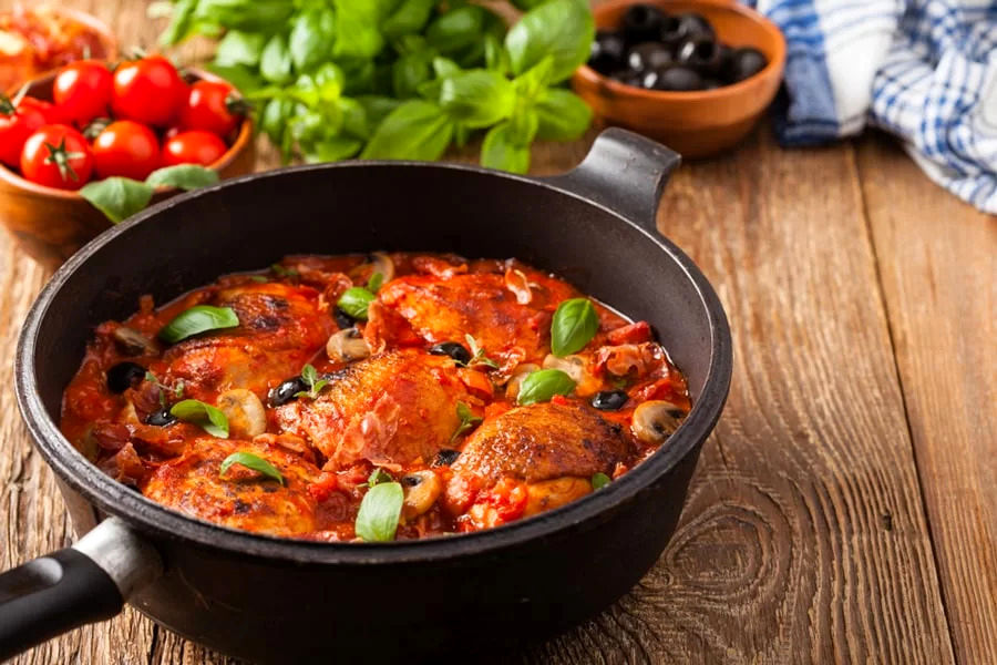  خوشمزه بپزید؛ طرز تهیه خورش مرغ و گوجه؛ یک غذای فوری 
