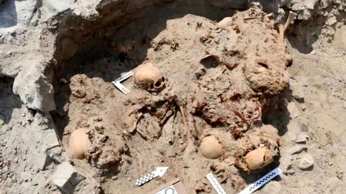 کشف گور دسته‌جمعی هزارساله در پرو