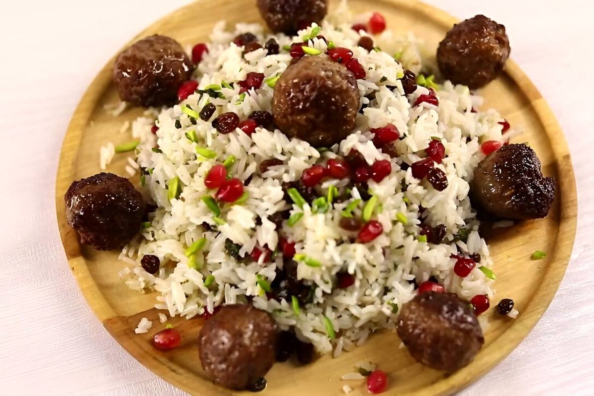 با کوفته ریزه و انار یک پلوی متفاوت برای شب یلدا درست کن + فوت و فن