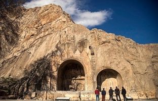  محوطه تاریخی طاق بستان؛ یادگار دورهٔ ساسانی + تصویر