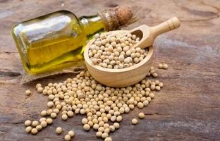 روغن سویا؛ خواص، مضرات و مقایسه آن با روغن‌های دیگر