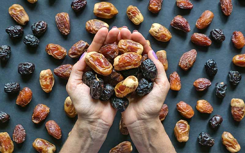 چگونه خرما را خشک کنیم؟ نکات و روش‌ ها