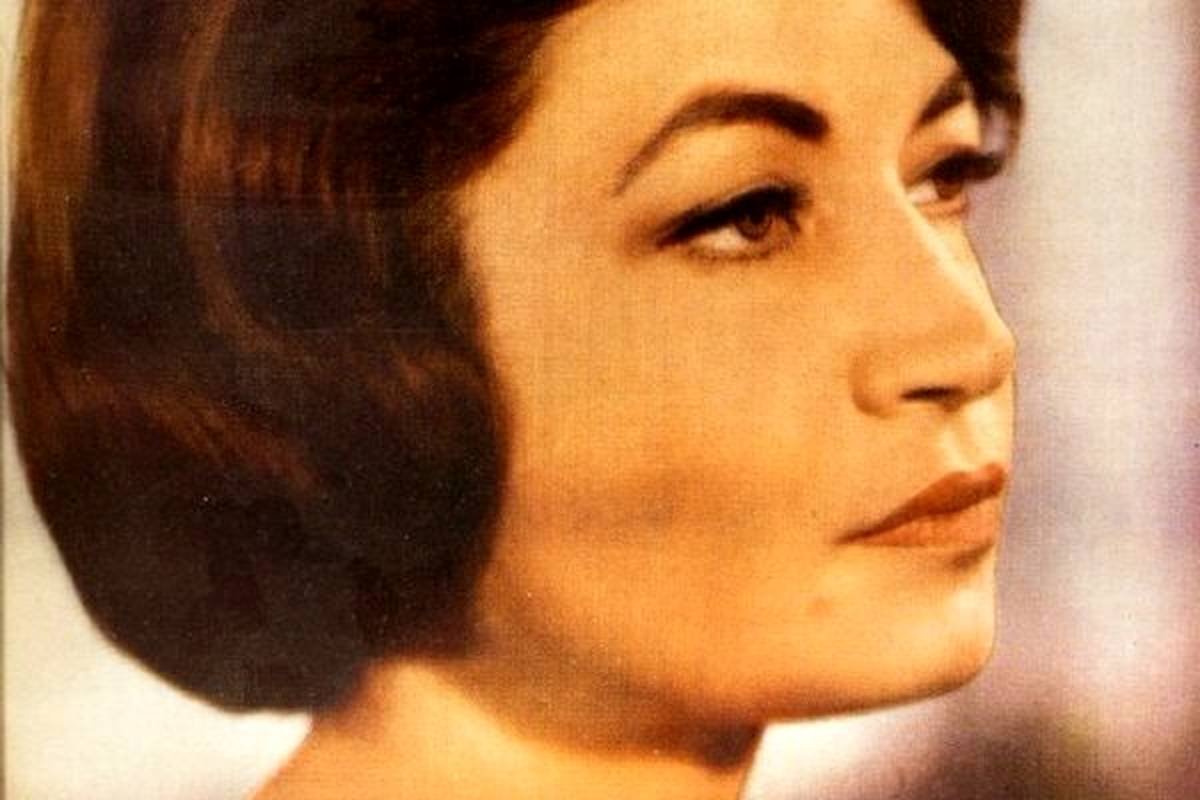  سفر در تاریخ؛ «اشرف پهلوی، پسرش شهریار و دخترش آزاده» در سال 1330 