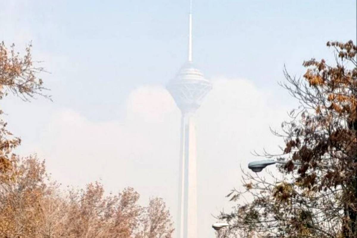 شاخص آلودگی هوای تهران ۲۱ آذر؛ ادامه وضعیت قرمز در پایتخت
