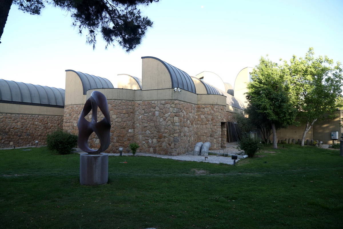 ساخت این بوستان از یک بدهی آغاز شد