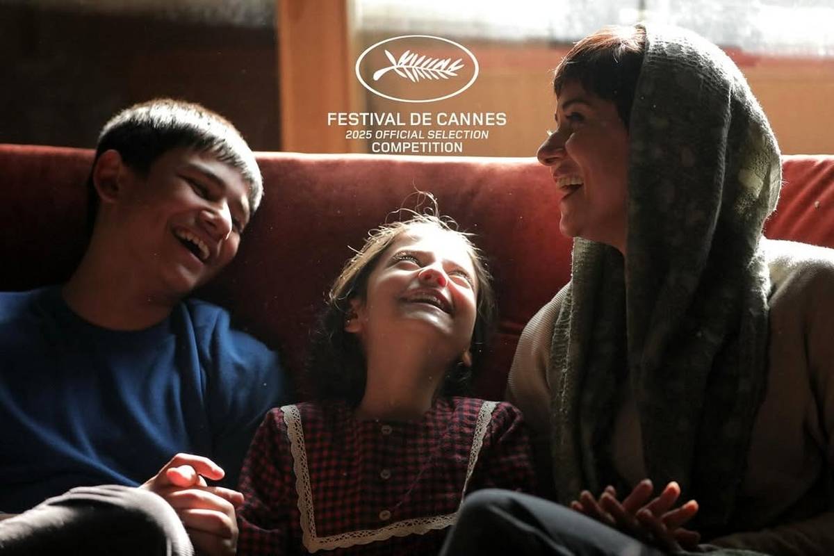 فیلم زن و بچه سعید روستایی پرچم ایران را بالا برد؛ ۱۰ دقیقه تشوق در کن