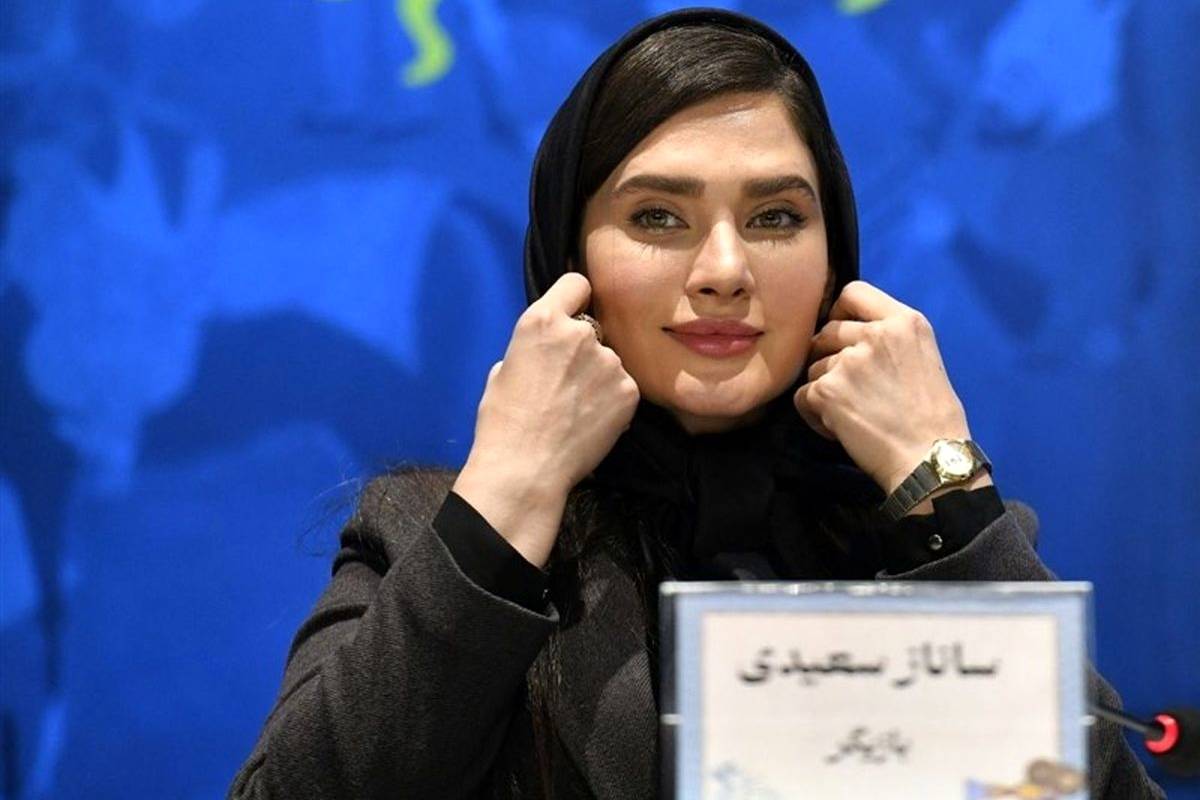 استایل متفاوت ساناز سعیدی؛ بازیگر سریال فریبا در قاب جدید