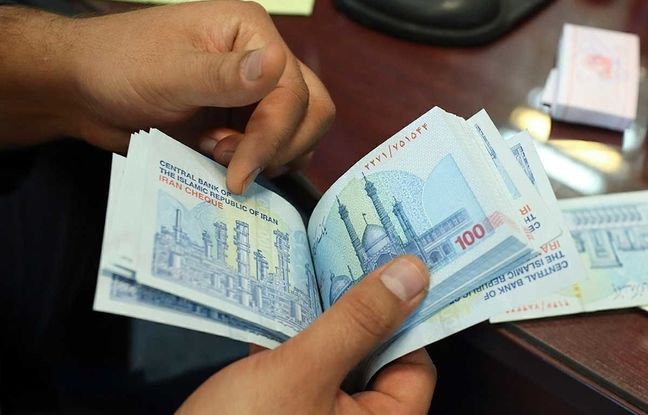 دریافت پول، پولی شد!/ اتفاق جدید در بخشنامه کارمزد خدمات بانکی