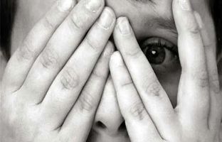 چرا هنوز از صداهای مختلف می‌ترسیم؟
